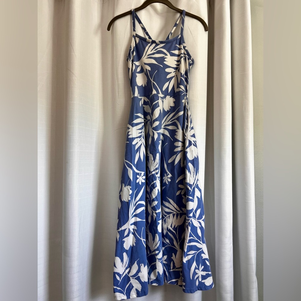 Pact Fit and Flare dress Small